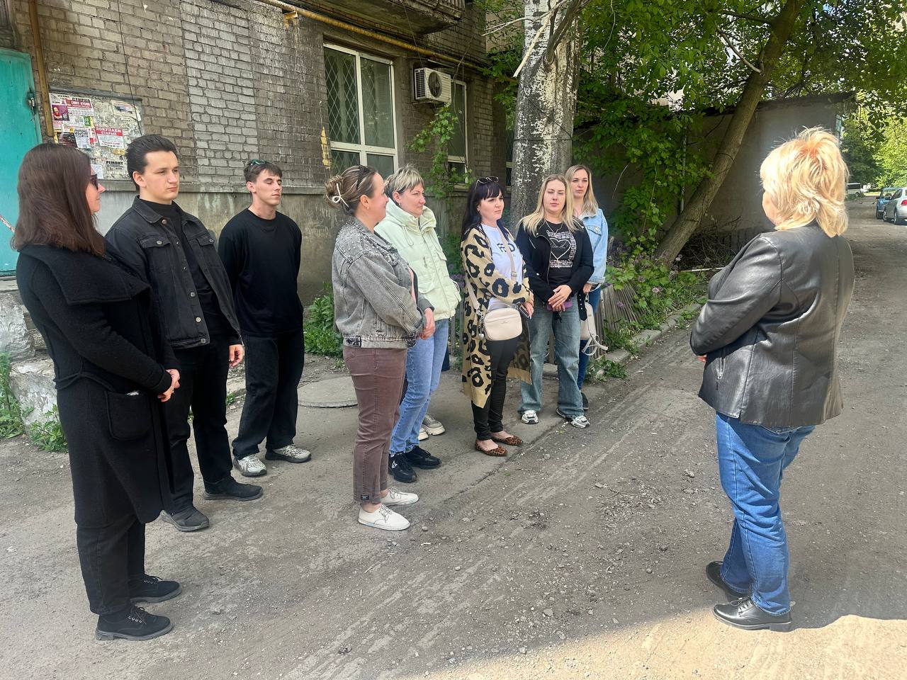 в Центрально-Городском внутригородском районе прошла встреча граждан на подведомственной территории.