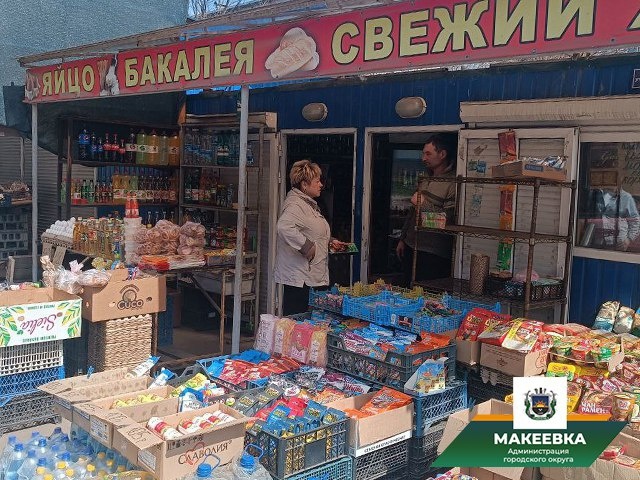 В Червоногвардейском районе проведён рейд по вопросу перезаключения договоров на вывоз твёрдых коммунальных отходов.