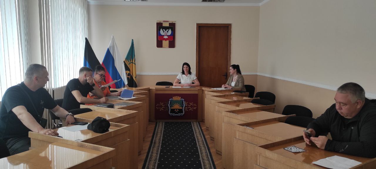 В Кировском внутригородском районе состоялась встреча с индивидуальными предпринимателями и субъектами хозяйствования.