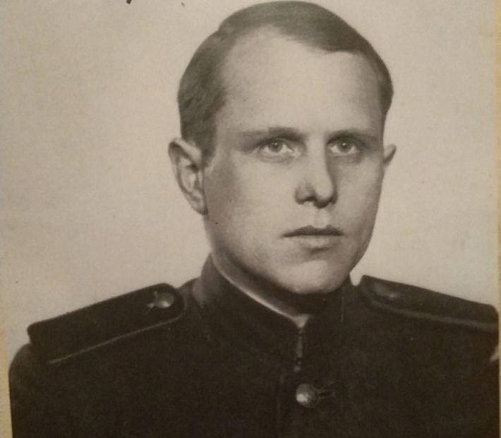 Вспомним всех поименно: биография Героев - участников Великой Отечественной войны и тружеников тыла. Иванов Михаил Иванович.