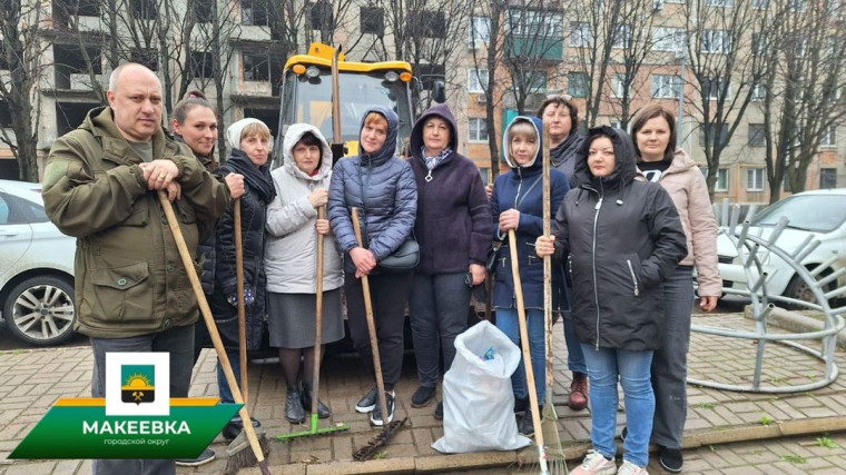 В Советском внутригородском районе состоялся общегородской субботник. В Советском внутригородском районе состоялся общегородской субботник.