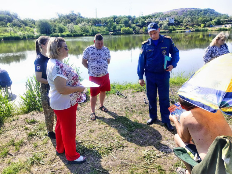 Безопасность на воде прежде всего!. Безопасность на воде прежде всего!.